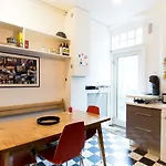 Superb Apartment 15 Min From Buttes Chaumont